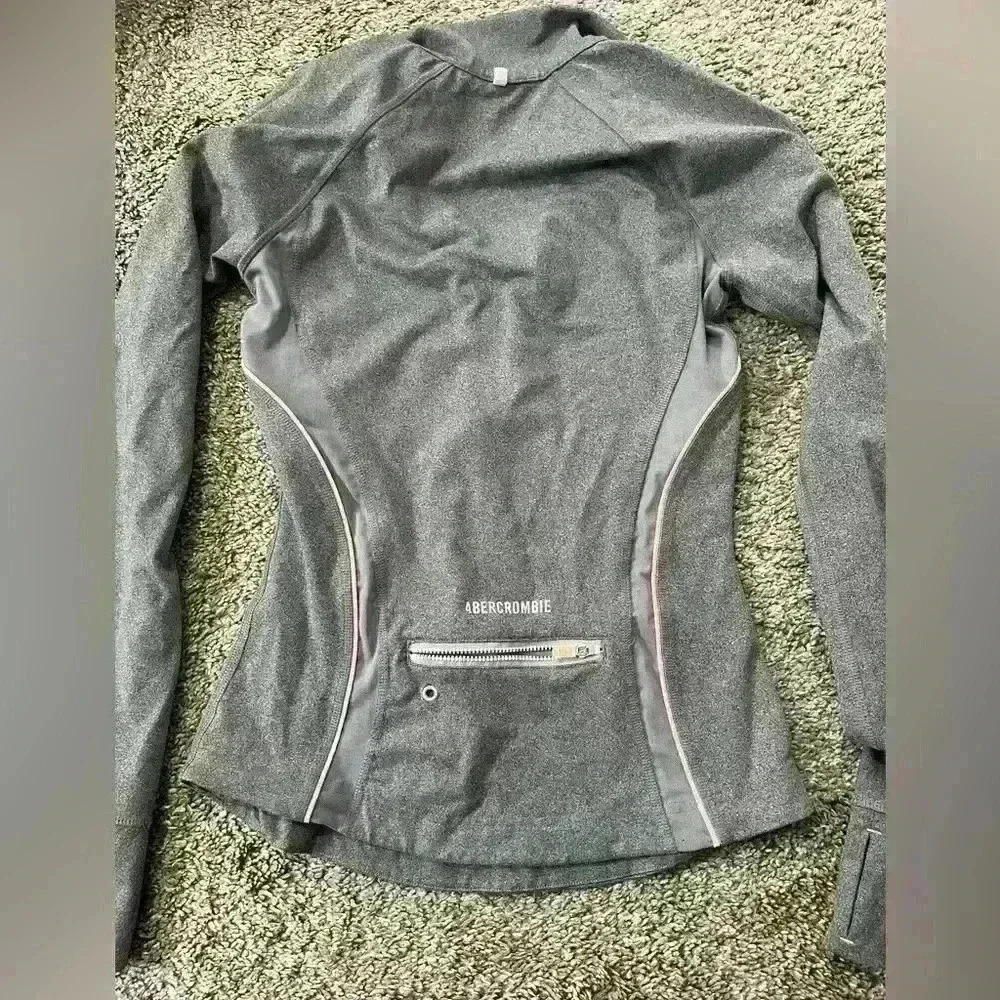 Abercrombie & Fitch A&F Active Track Jacket | Grey Quarter Zip Top | Size Small - Picture 4 of 4